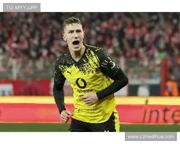 尼科·施洛特贝克诠释现代足球力量 尼科·施洛特贝克诠释现代足球力量